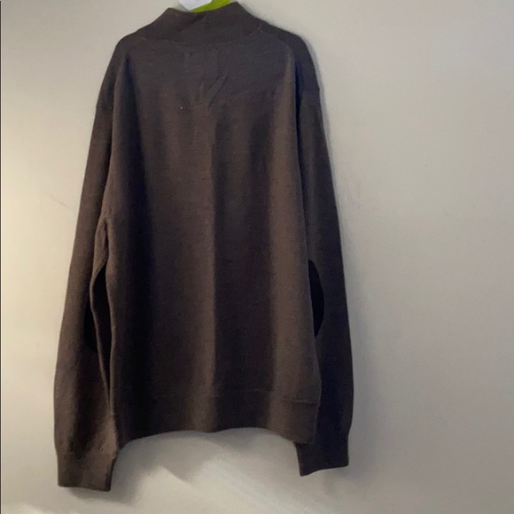 Turtle Neck sweater - Picture 3 of 3